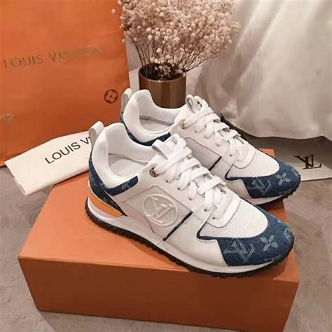 louis vuitton sneakers dames wit|louis vuitton women's sneakers.